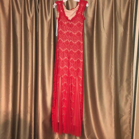 Red prom dress - Picture 2 of 4